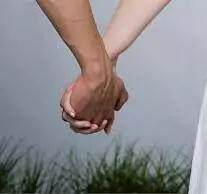 love couple hand pic